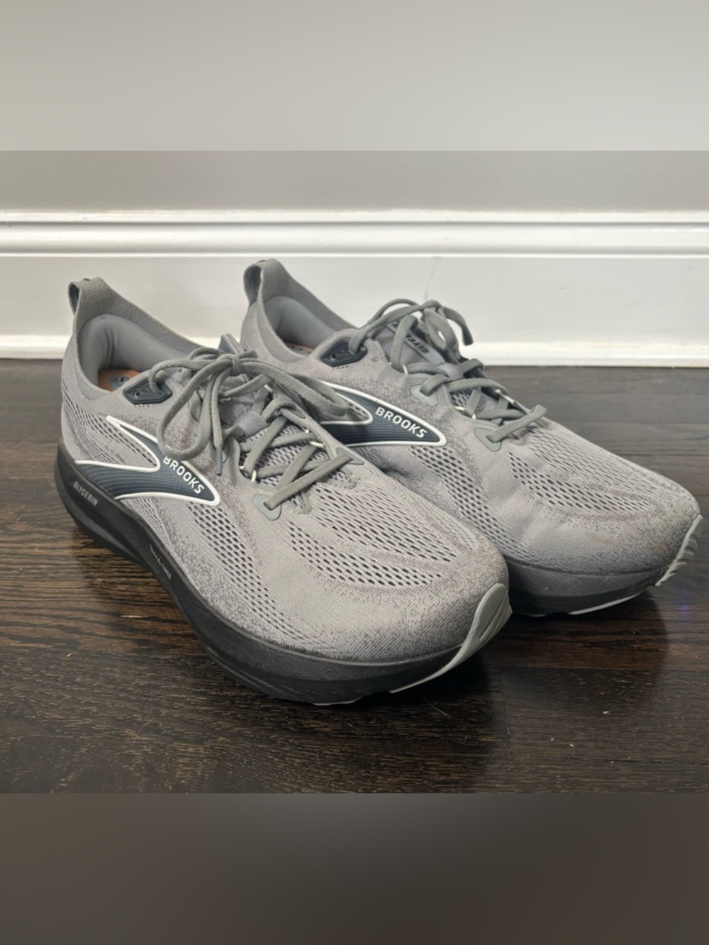 Brooks Glycerin 22 Men's Size 12.5 4E (X-Wide) Grey Running Shoes